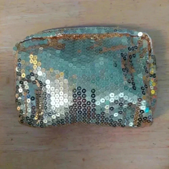 AVON MAKEUP BAG 💄💋 - Picture 2 of 4